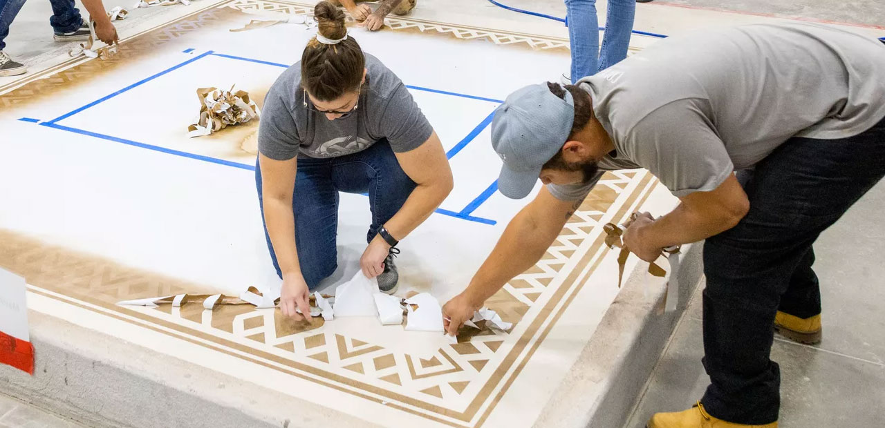 team-stenciling