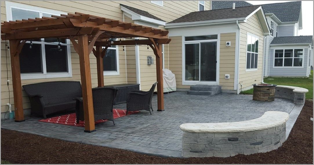 cobblestone-stamped-concrete-outdoor-patio