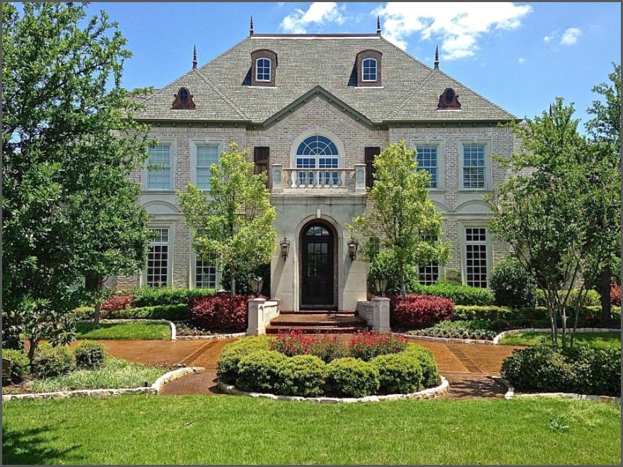 Home with Curb Appeal Home with Curb Appeal