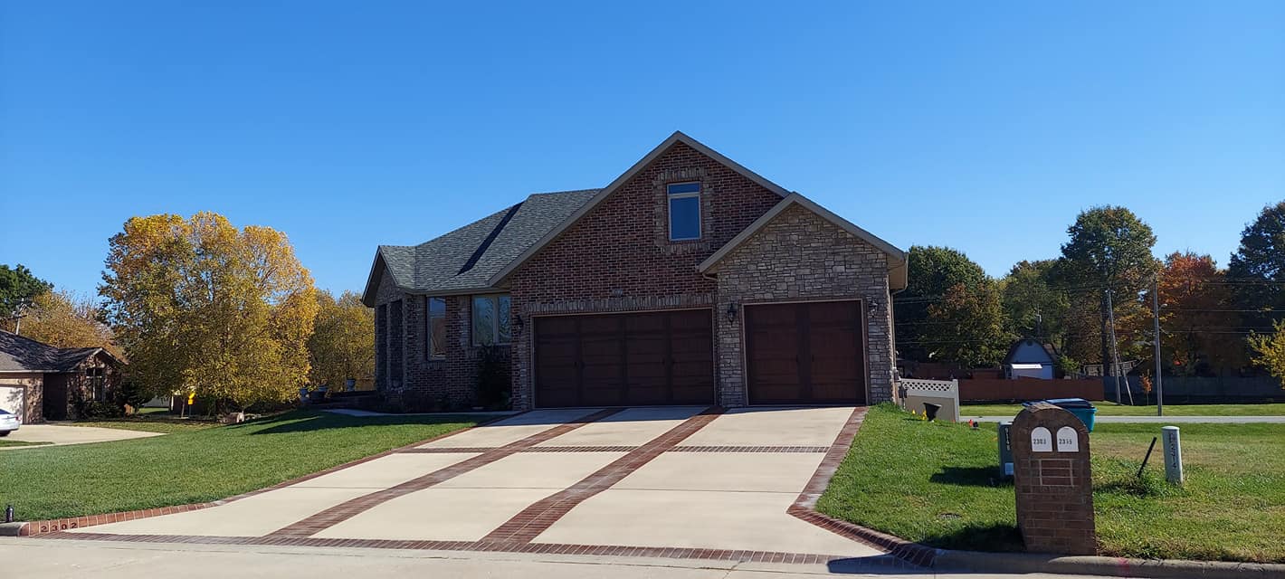 decorative-concrete-driveway