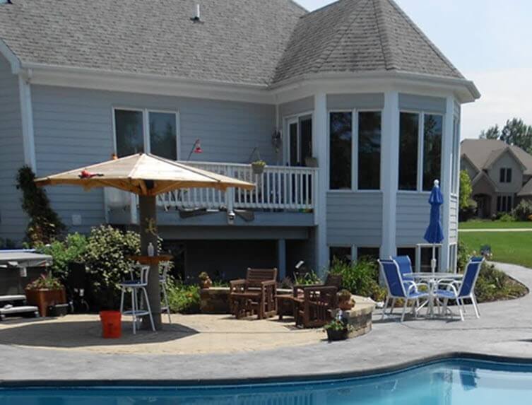 pool-deck-cc-summer-patio
