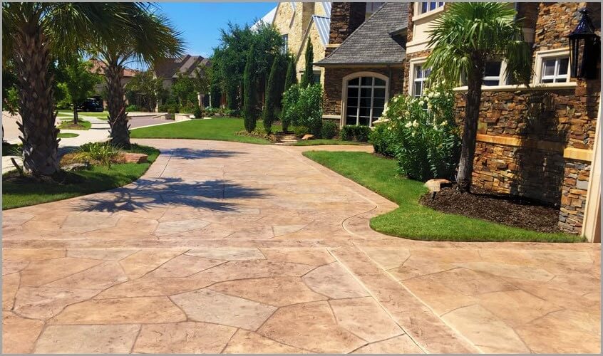resurfaced-custom-colored-faux-stone-driveway resurfaced-custom-colored-faux-stone-driveway