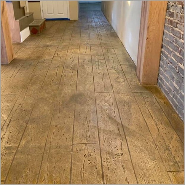 wood-plank-stamped-concrete.jpg