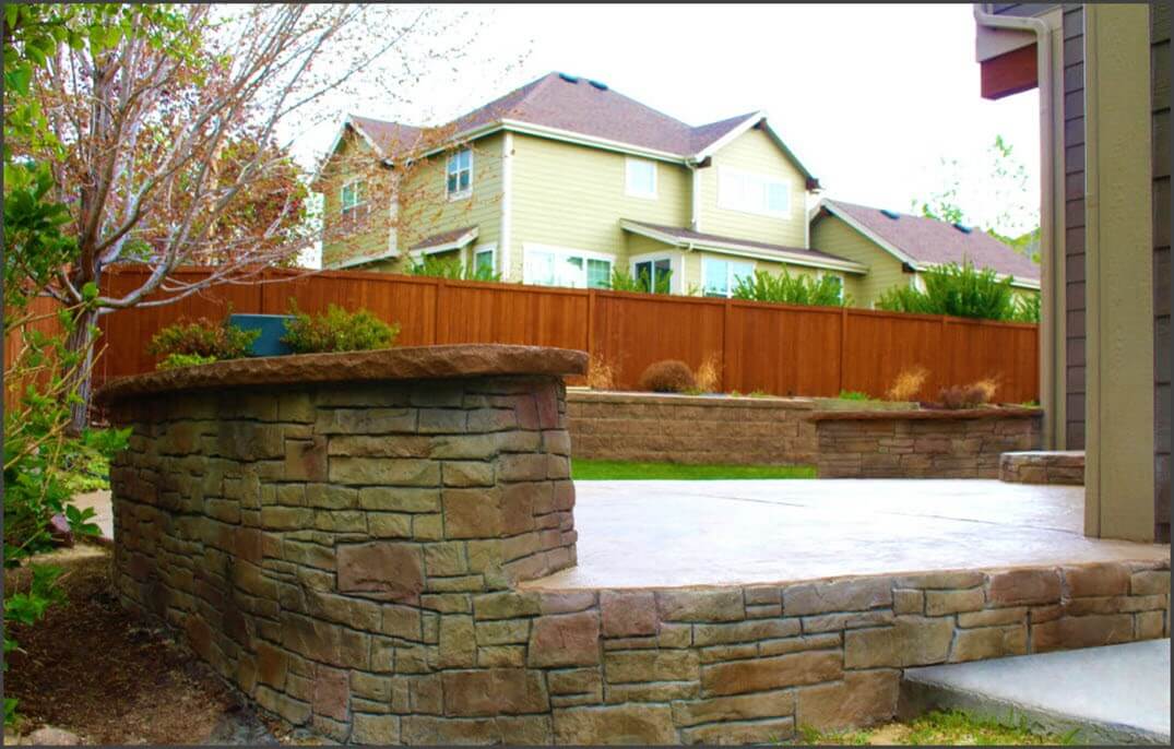 vertical-concrete-resurfacing-seat-wall-steps vertical-concrete-resurfacing-seat-wall-steps