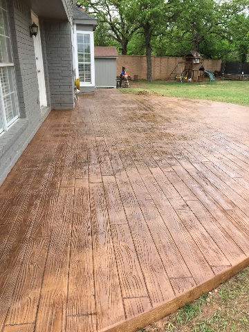 MasterPro-stamp-wood-plank-concrete-patio.jpg