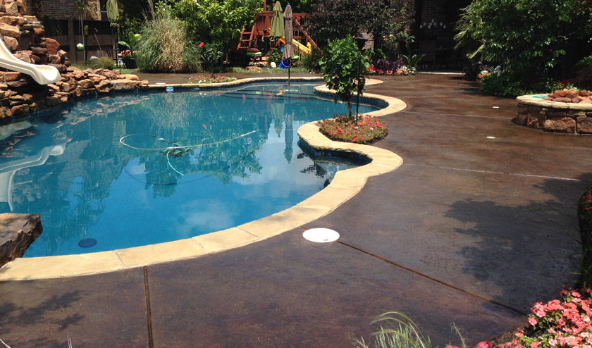 Stained pooldeck in brown